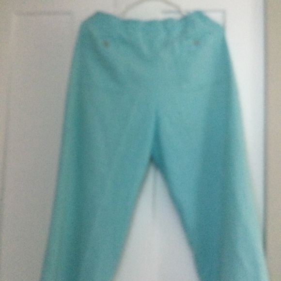 Lovely Summer Capris - Picture 9 of 9